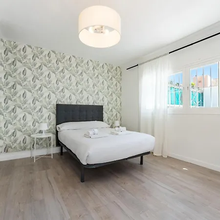 Beachside Centre Duplex 6pax
