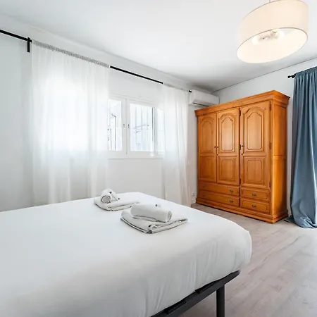 Beachside Centre Duplex 6pax